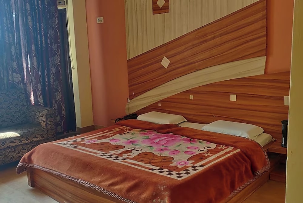 Goroomgo Shakuntala Katra in Riasi, India