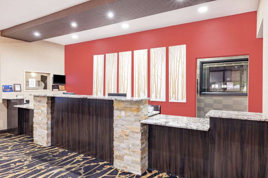 Ramada by Wyndham Grand Forks - photo 7