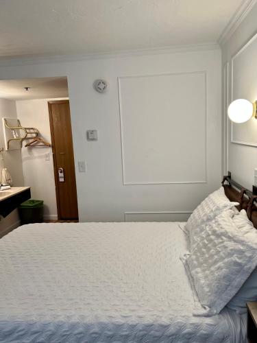 The Brooks Hotel - photo 86