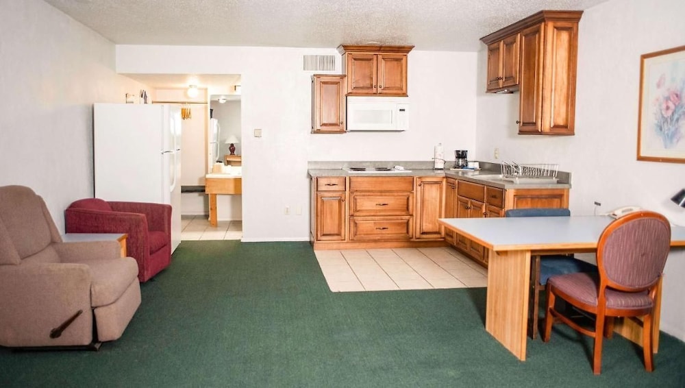 Wayfarer Inn Woodward - photo 11