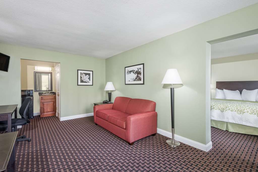 Days Inn by Wyndham Jellico Tennessee State Line - photo 14