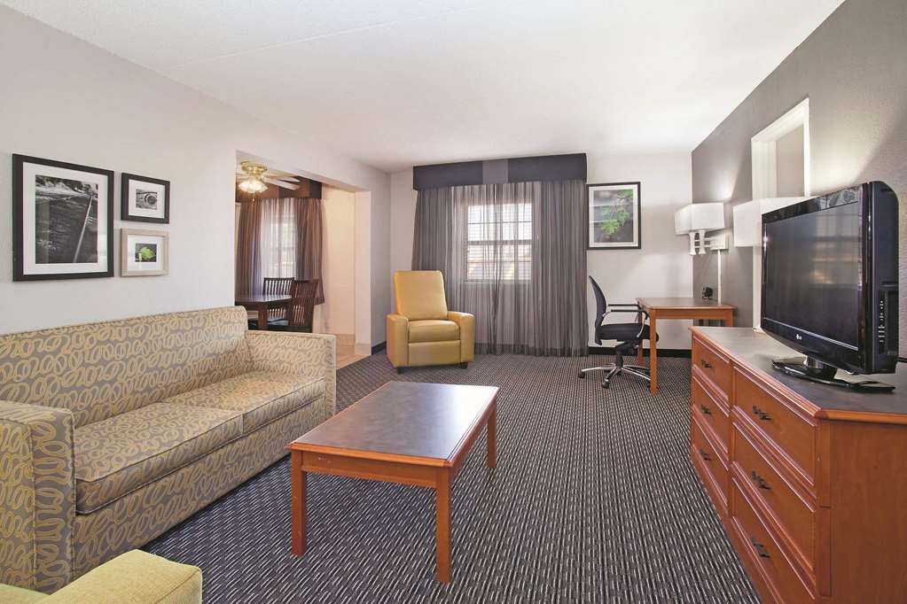 La Quinta Inn by Wyndham Salt Lake City Midvale - photo 18