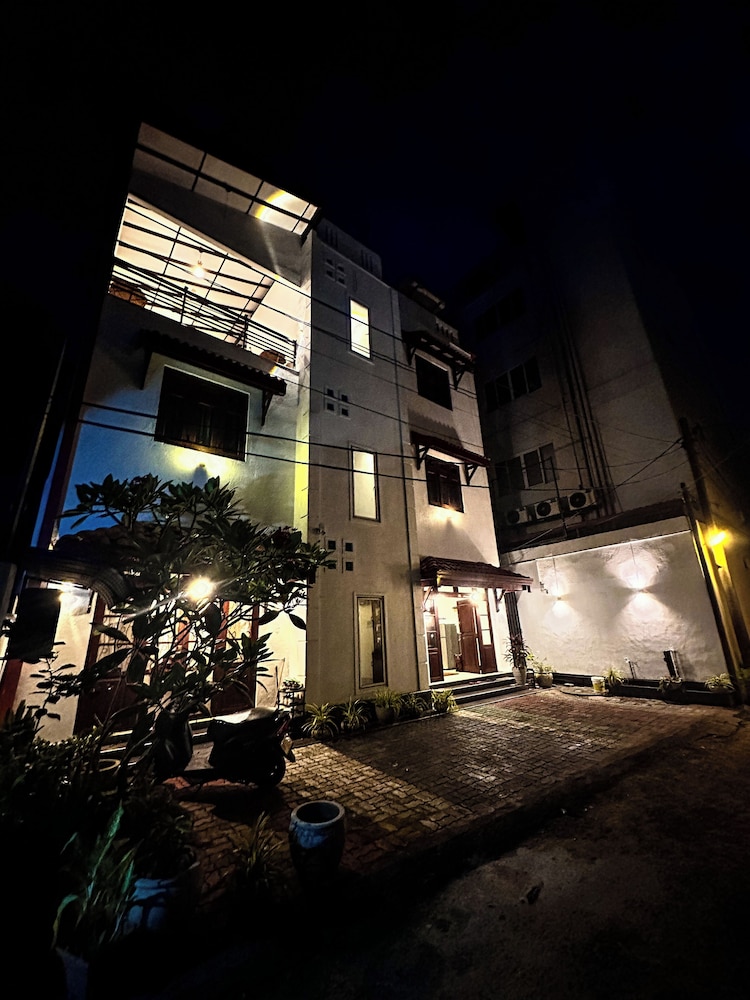 Siya Ram Niketan - carbon neutral hotel in Ajodhya