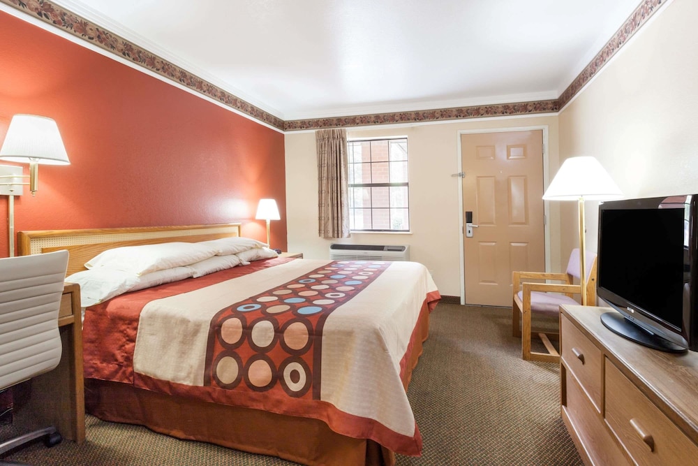 Super 8 by Wyndham Mount Vernon - photo 8