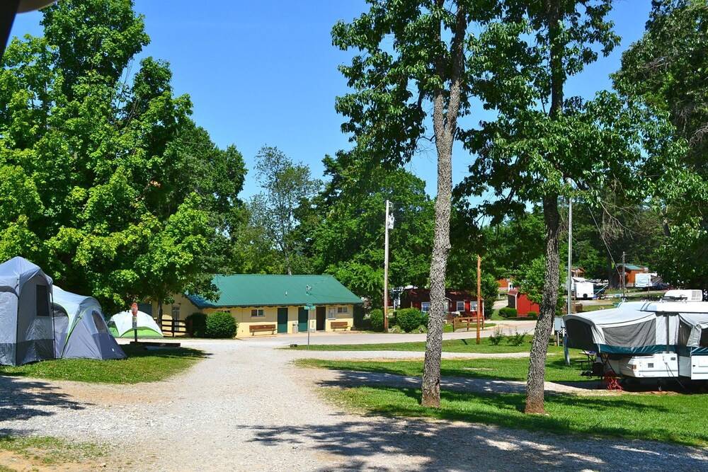 Yogi Bear's Jellystone Park Camp Resort - photo 28