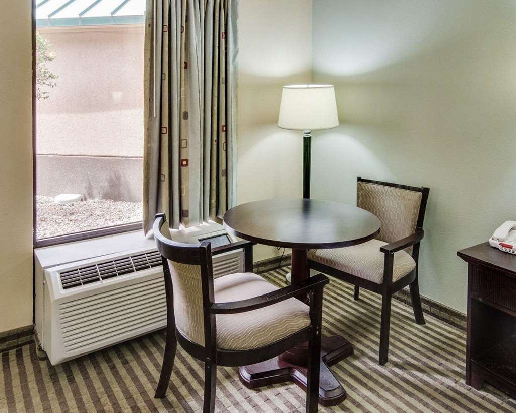 Quality Inn Mt. Pleasant - photo 7