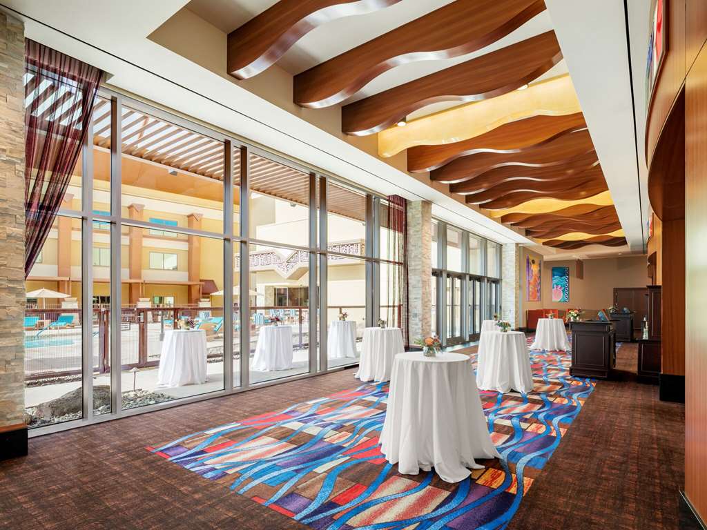 Vee Quiva Hotel & Casino - photo 22