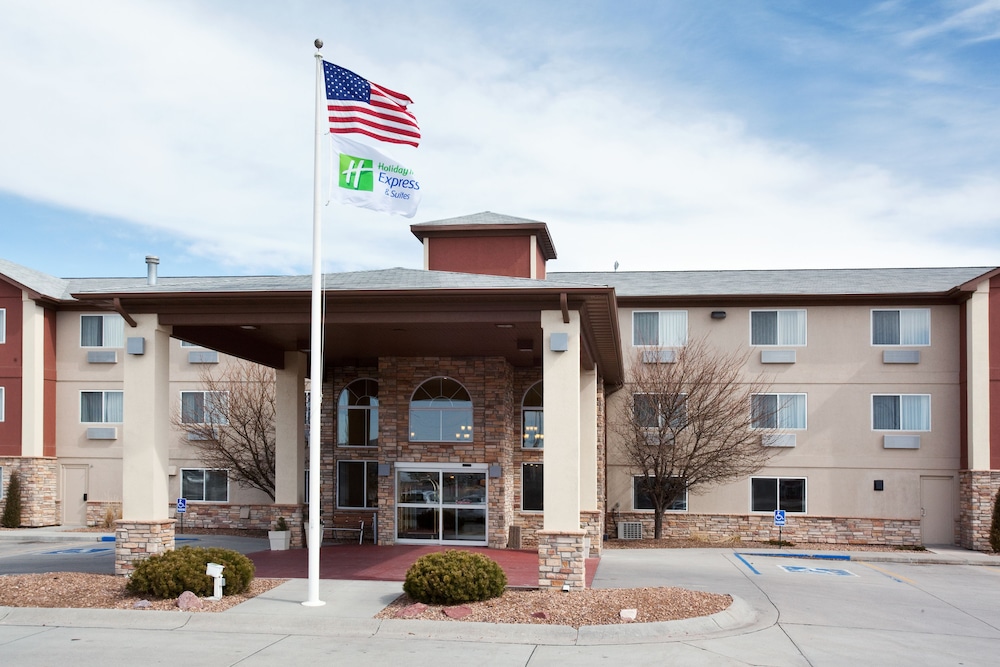 Holiday Inn Express Hotel & Suites Scottsbluff Gering an IHG Hotel - featured photo