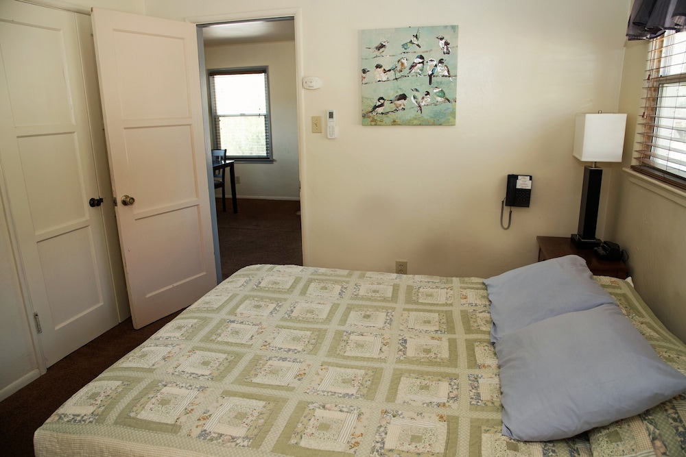 Kern Lodge Kernville - photo 21