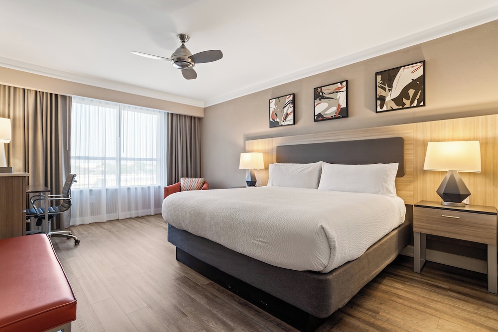 Holiday Inn Baton Rouge College Drive I 10 by IHG - photo 8