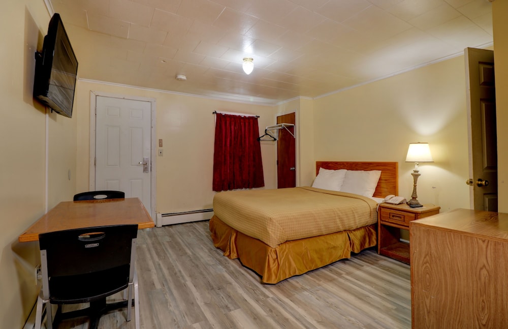 Brookside Motel And Cottages - photo 14