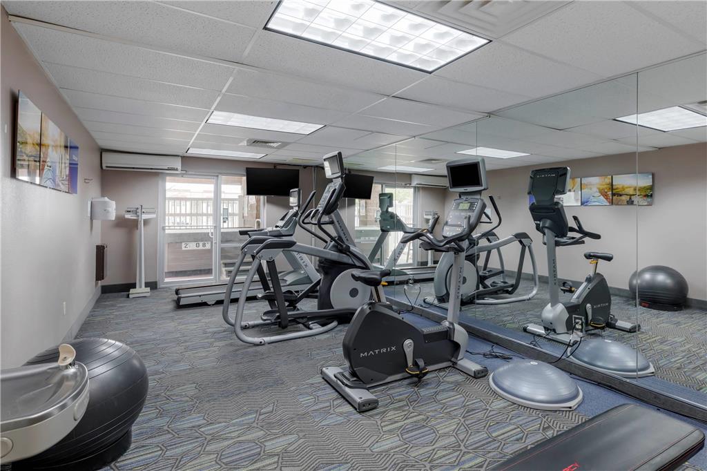Comfort Inn and Suites Boulder - photo 45