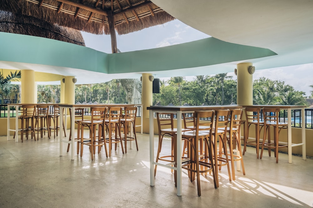 Snack bar
