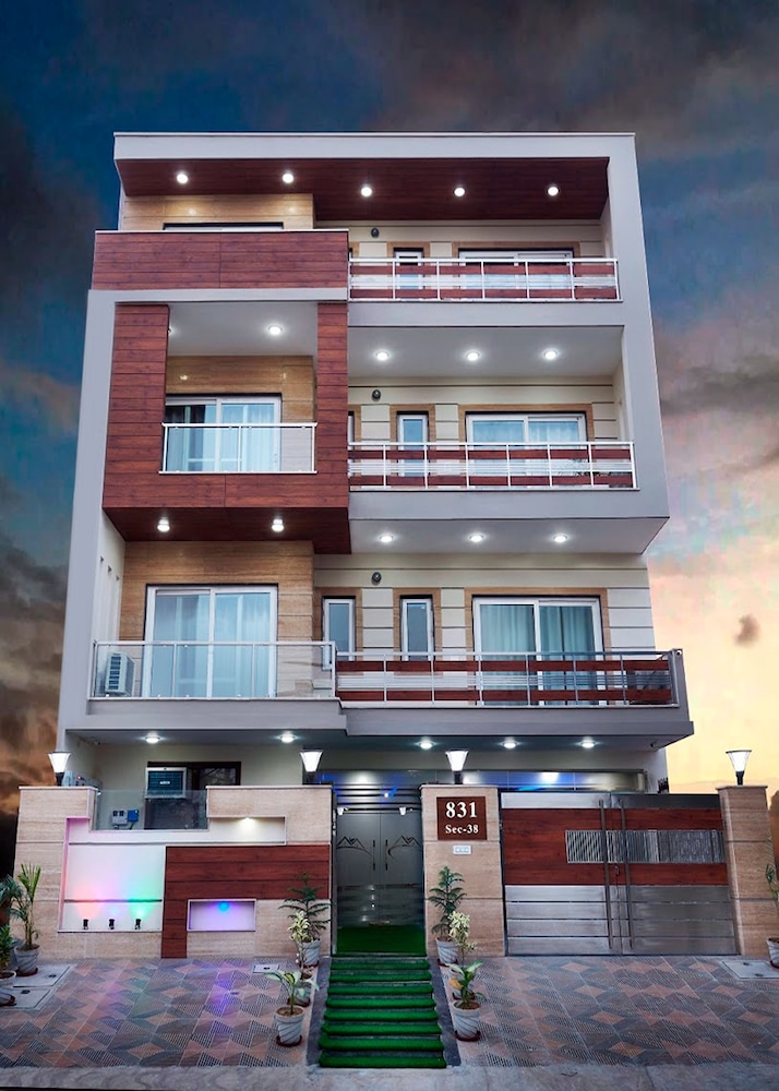 The Indian Hotel & Kitchen - last minute hotel in Gurgaon