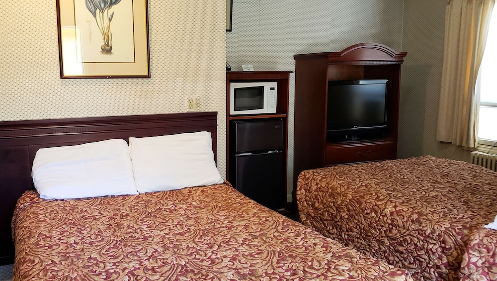 Windmill Inn Lynden - photo 22