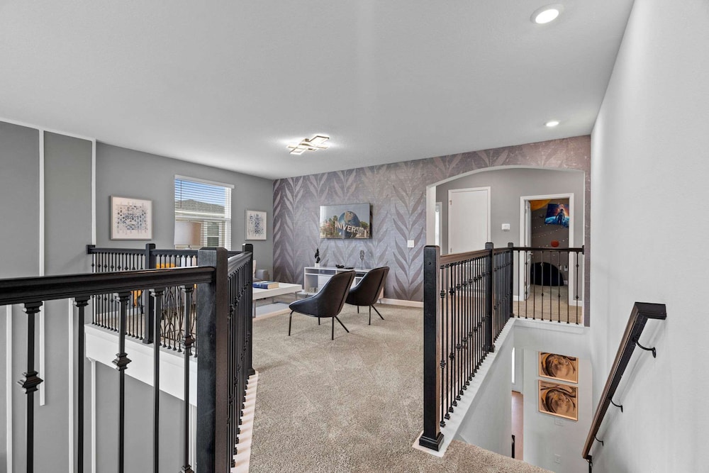 Chic Spacious 5BR Retreat Near Disney - photo 25