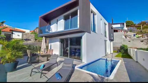 Villa Paradise Palms — 4-Star Luxury Hotel in Funchal, Portugal