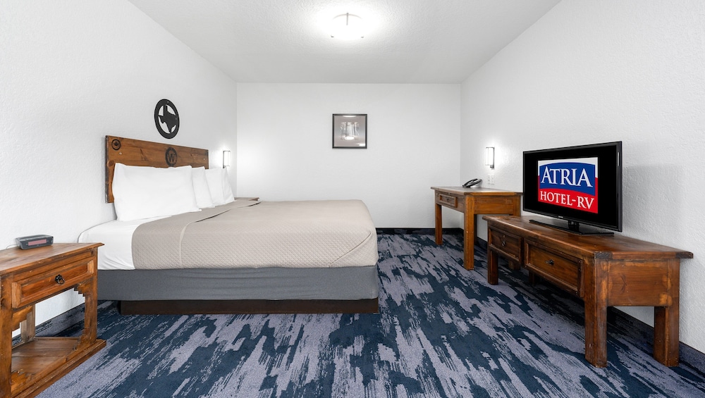 Atria Hotel and RV McGregor - photo 12