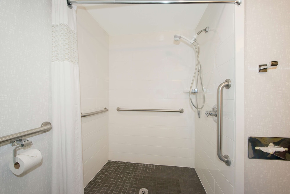 Hampton Inn Gaffney - photo 22