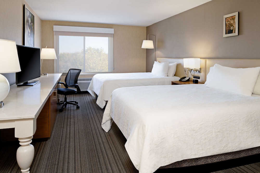 Hilton Garden Inn Roseville - photo 13