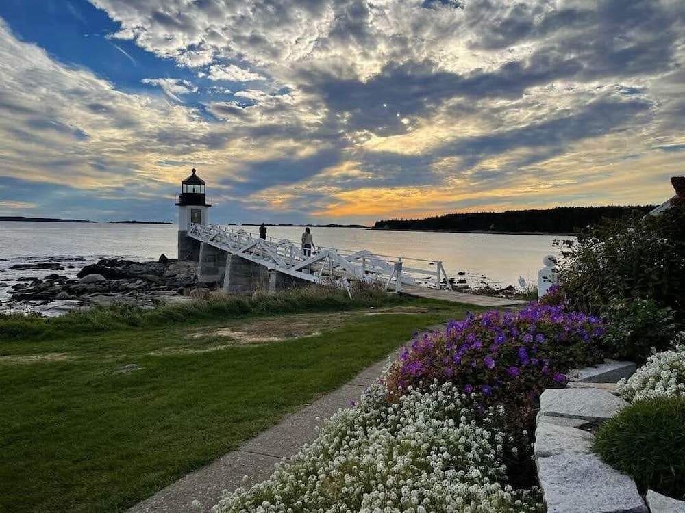 East Wind Inn on the Water - photo 18