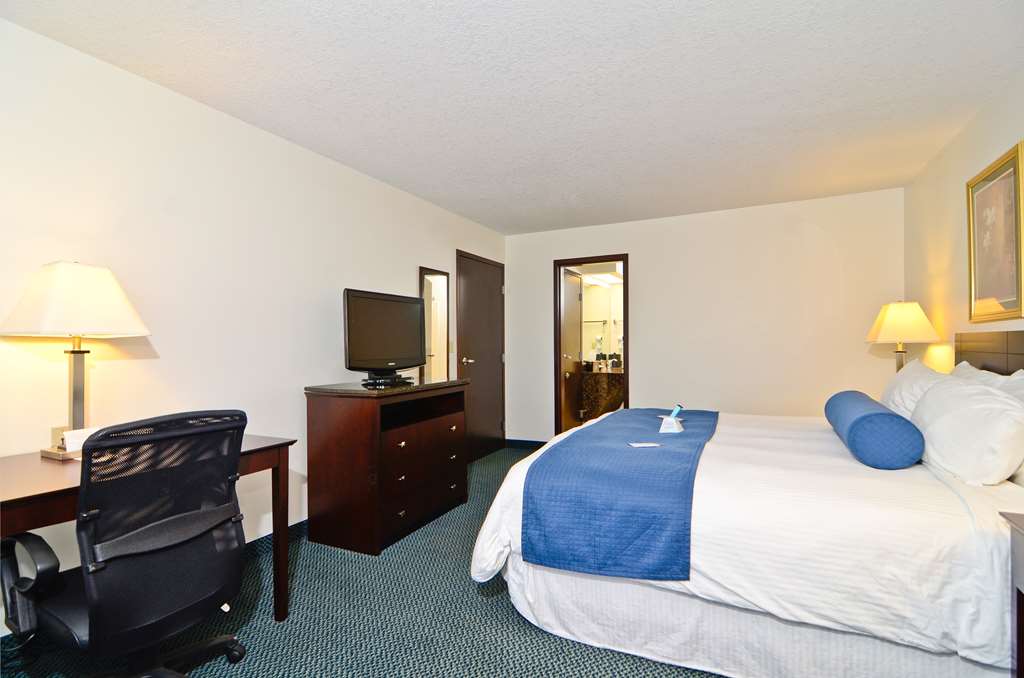 Best Western Gas City - photo 16