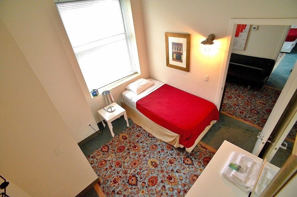 The Pittsfield Hotel Apartments Suites - photo 20