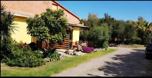 Sa Stella E Monti — hotel in Marrubiu