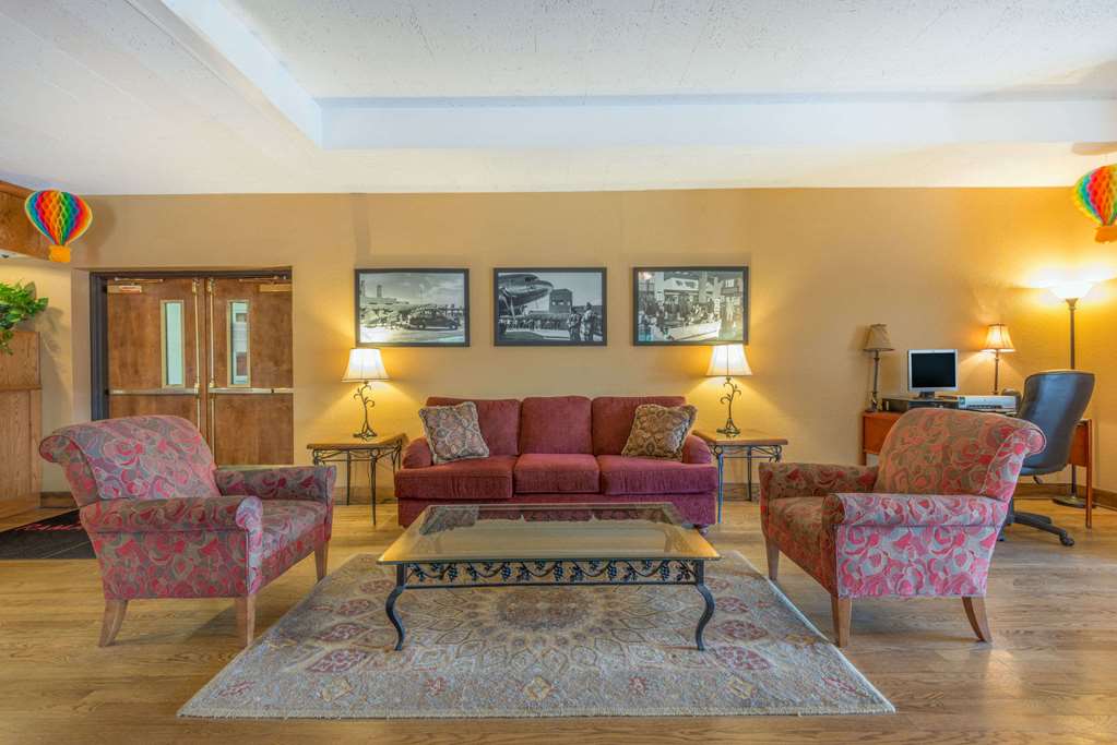 Ramada by Wyndham Albuquerque Airport - photo 7
