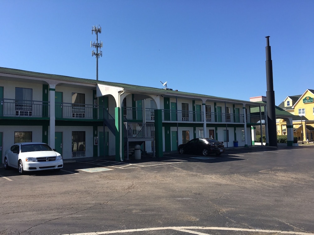 Travel Inn — hotel in Lebanon