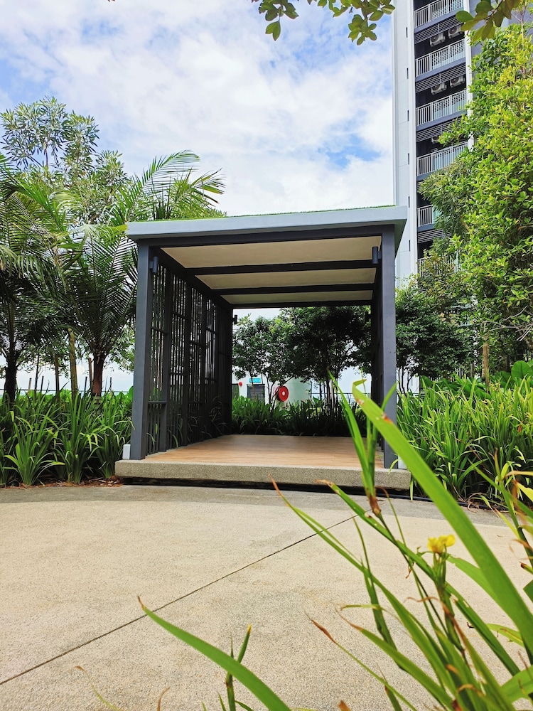 3 Room SplashMania Maya Bay Gamuda Cove Near KLIA — 4-Star Luxury Hotel in Banting, Malaysia