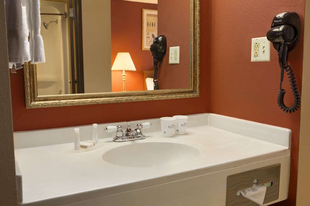 Baymont by Wyndham Oklahoma City Airport - photo 14