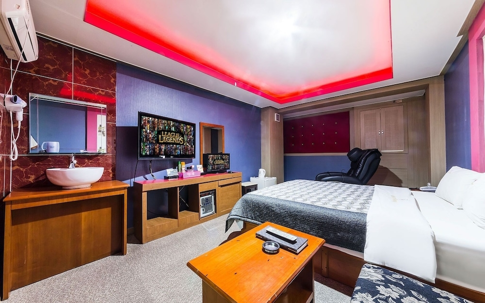 Boom Hotel in Ansan-Si, South Korea