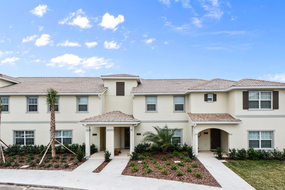 Four Bedrooms w Pool Townhome 4841 - photo 26