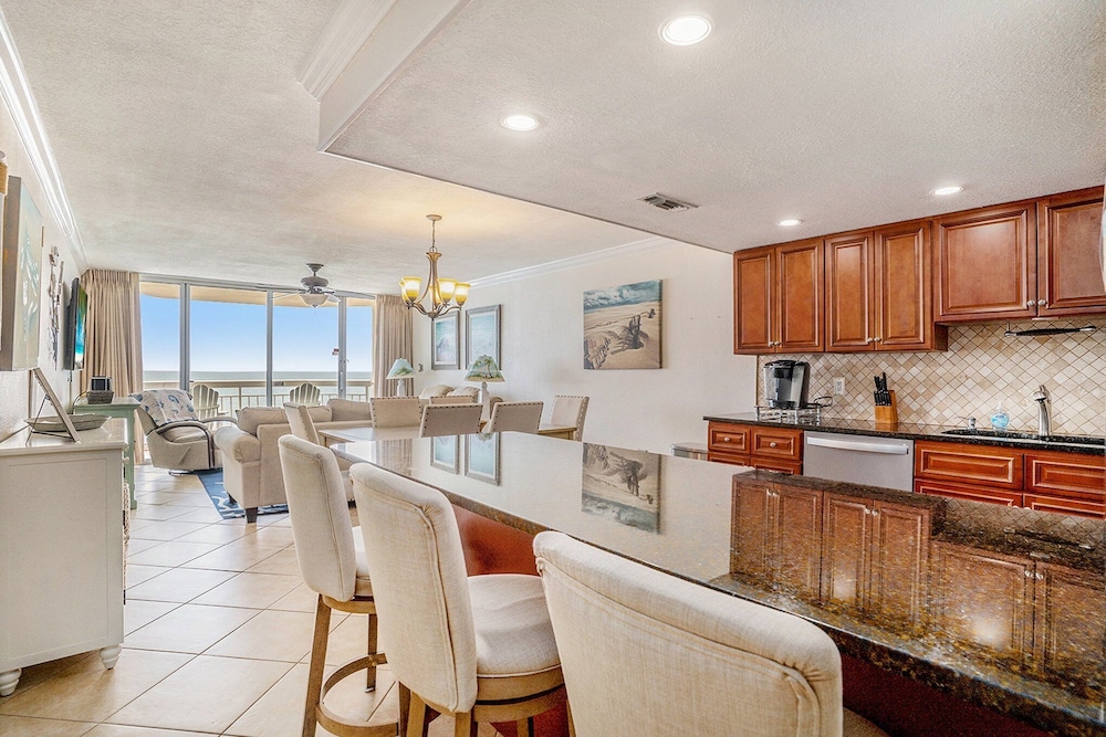 1004 Waters Edge Resort 1 Bedroom Condo by RedAwning - photo 21