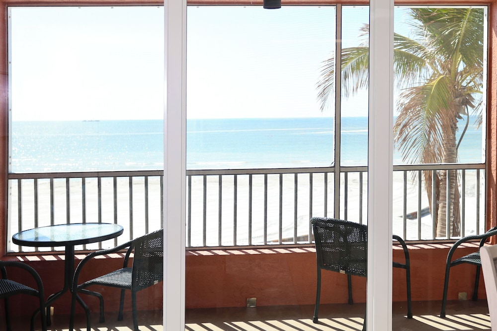 Casa Playa Resort - photo 105