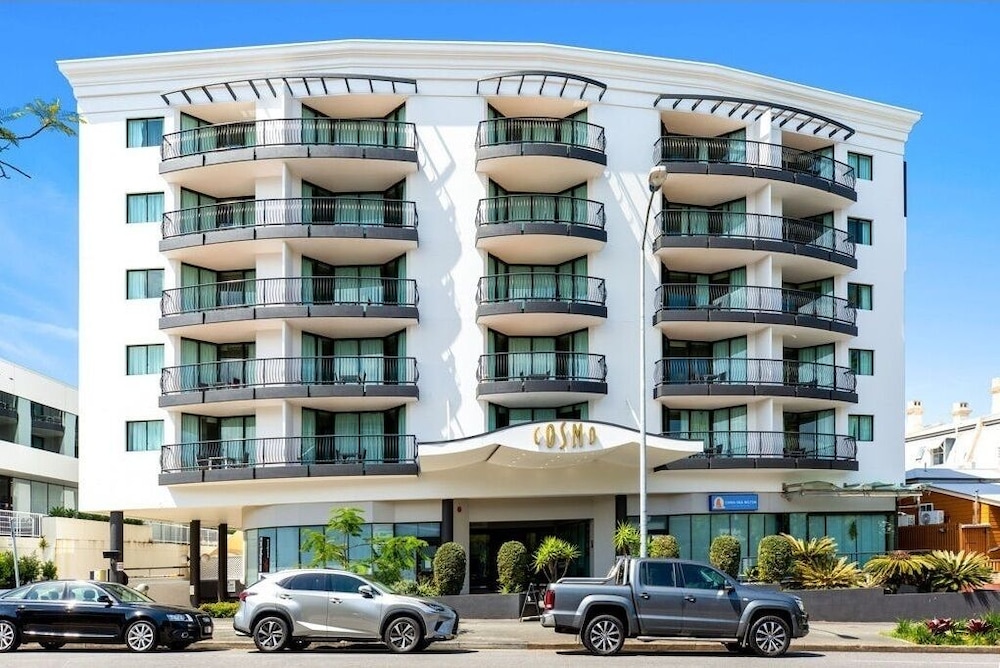 Cosmo Apartment Hotel — hotel in Milton