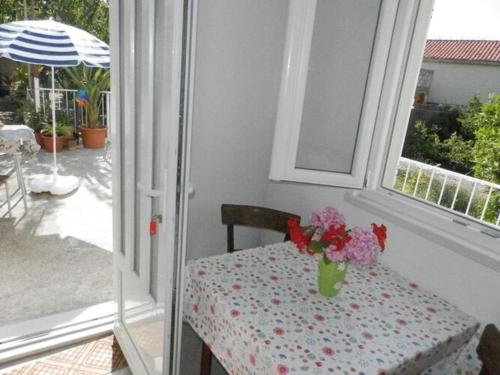 Villa Hortenzia One Bedroom Apartment with Terrace 2