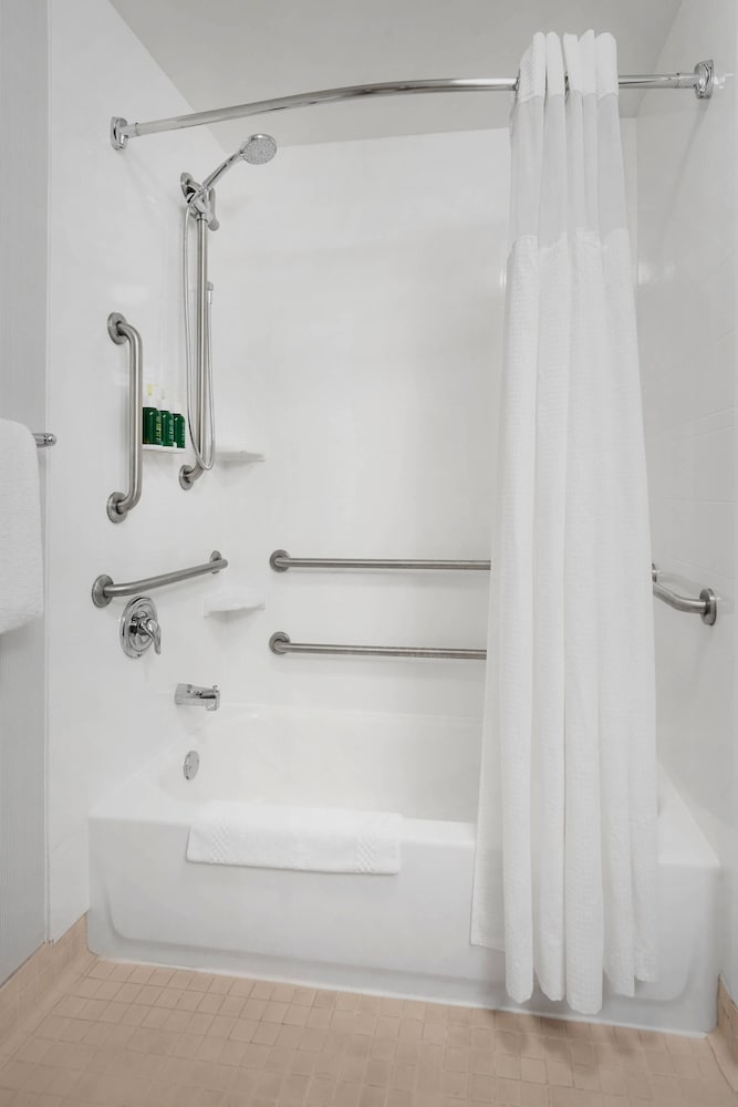 Courtyard by Marriott Mahwah - photo 13