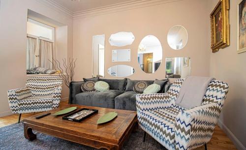 Charming 1BR Apartment with Balcony By Wehost
