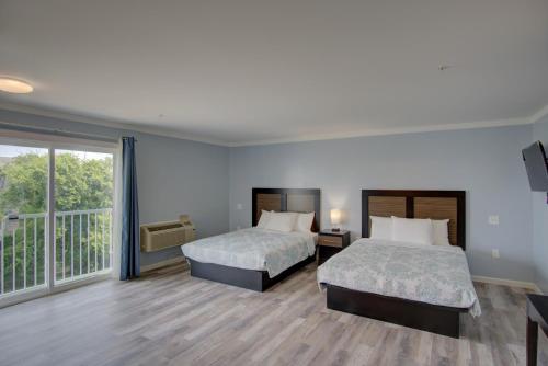 Dhimas Bayview Suites - photo 4
