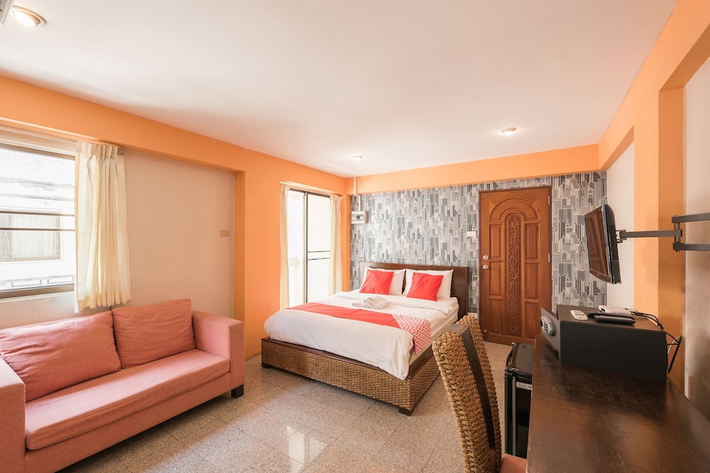 Oyo 110 Old Town Hotel