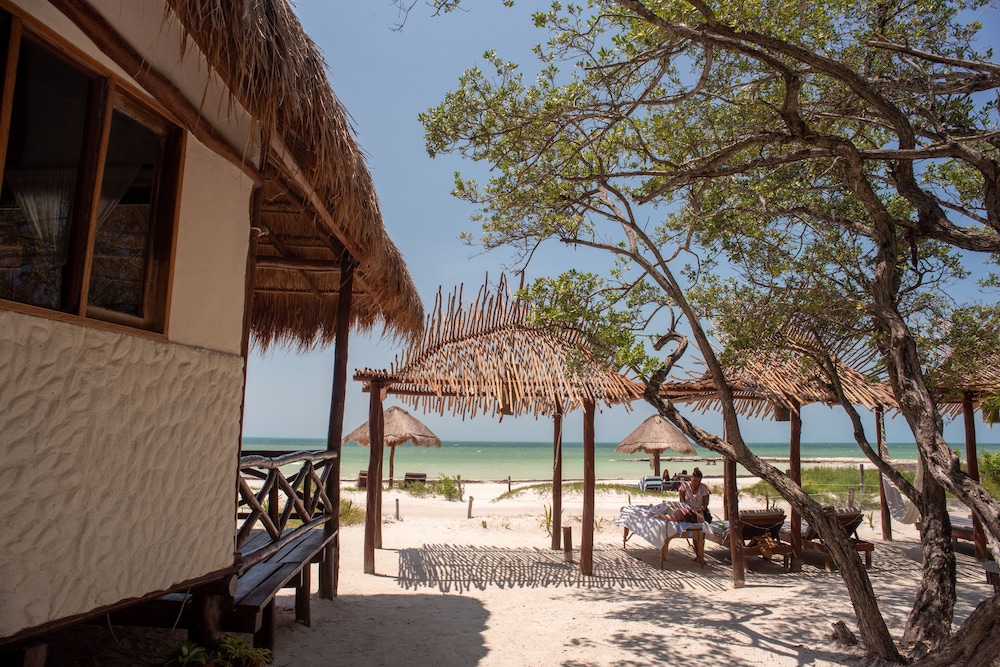 Casa Takywara — 4-Star Luxury Hotel in Isla Holbox, Mexico