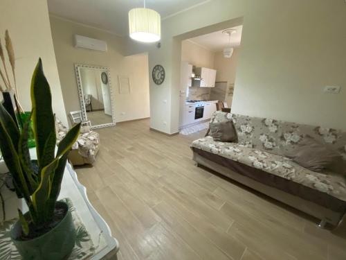 Carmen House3 — hotel in Ciro Marina