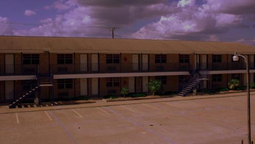 Somerville Inn & Suites - photo 6