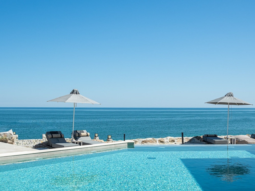 Akrotiri Olympus Luxury Suites in Litochoro, Greece