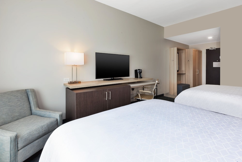 Holiday Inn Cookeville by IHG - photo 75
