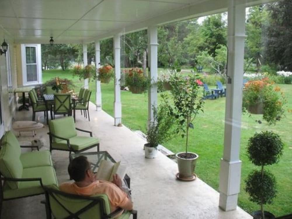 Hillsdale House Inn — 4-Star Luxury Hotel in Digby, Canada