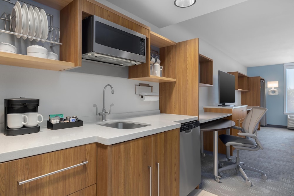 Home2 Suites by Hilton Idaho Falls - photo 12