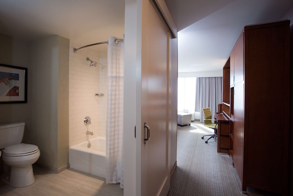 DoubleTree by Hilton Hotel Biloxi - photo 17